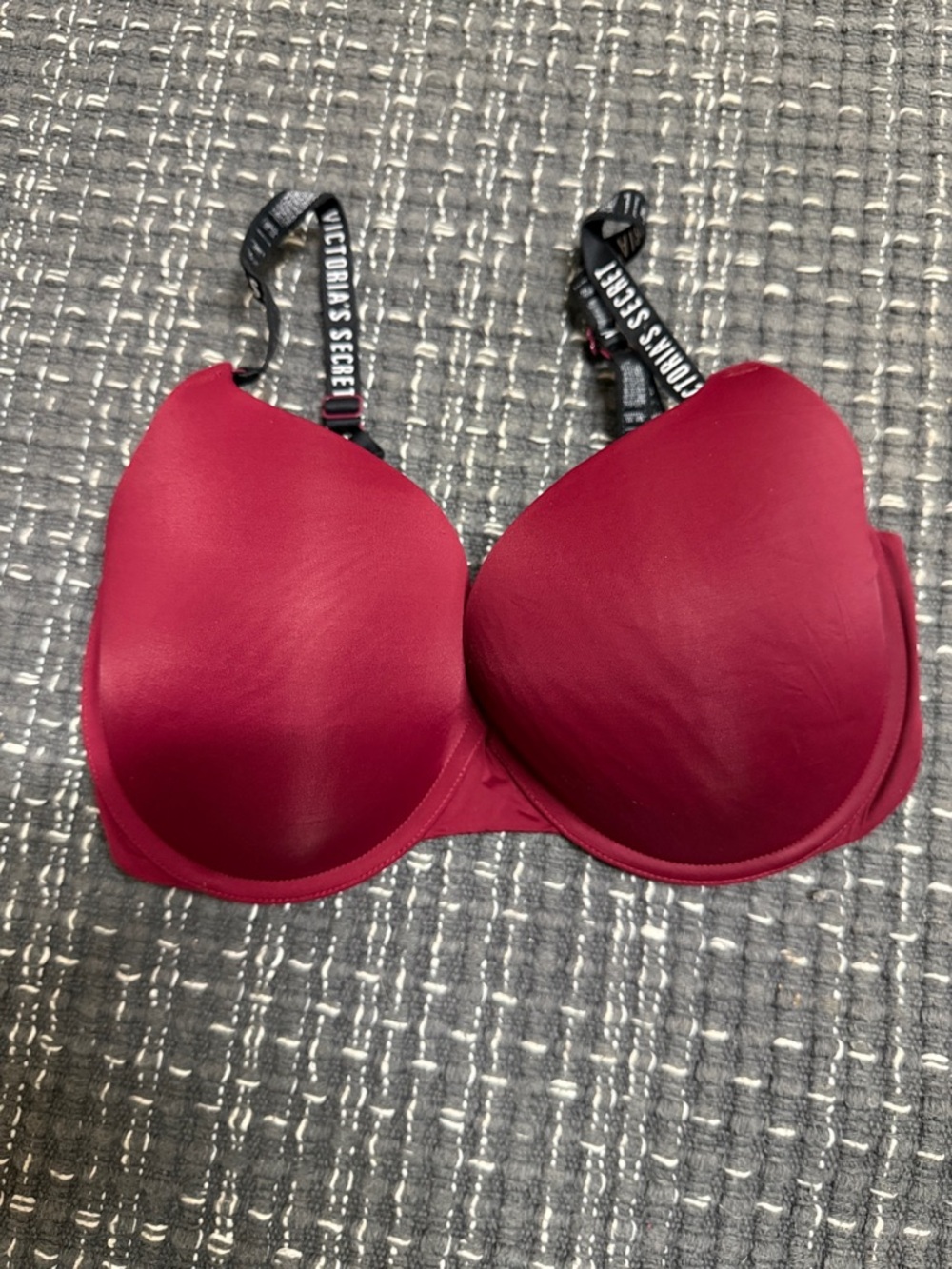 Victoria's Secret Deep Wine Red Smooth T-Shirt Bra